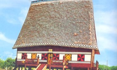 Nhà rông ở Tây Nguyên (Bài đọc hiểu tiếng Việt lớp 3 - đề số 14)